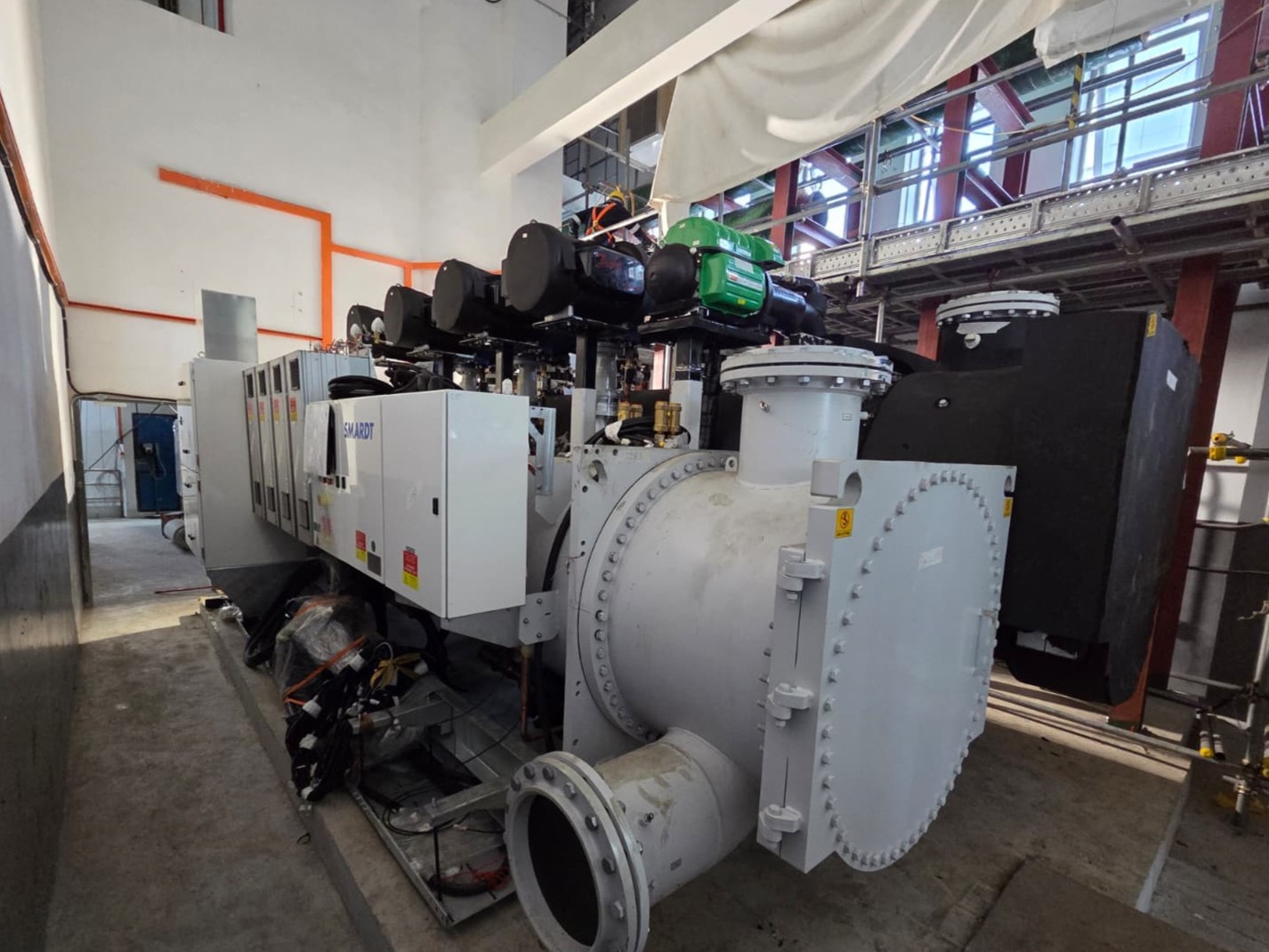 Mission Critical Chiller Plant Room